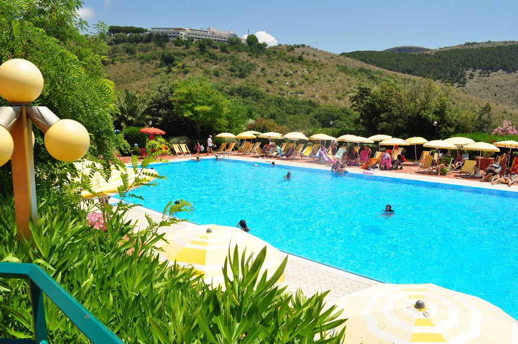 Club Residence Pianetamaratea Santa Caterina  Exterior foto