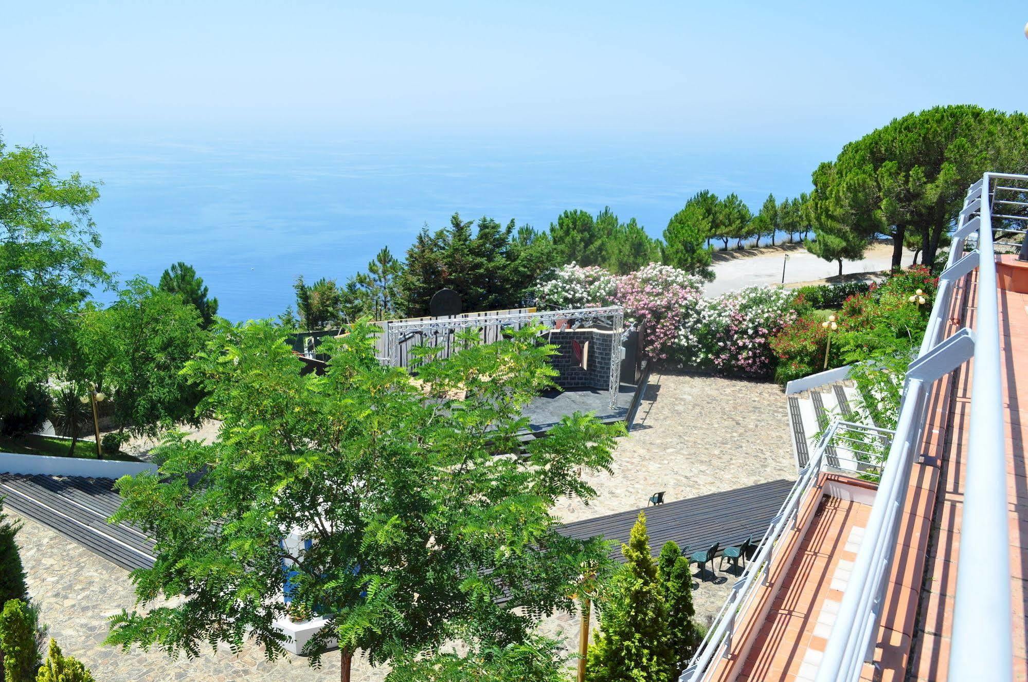 Club Residence Pianetamaratea Santa Caterina  Exterior foto
